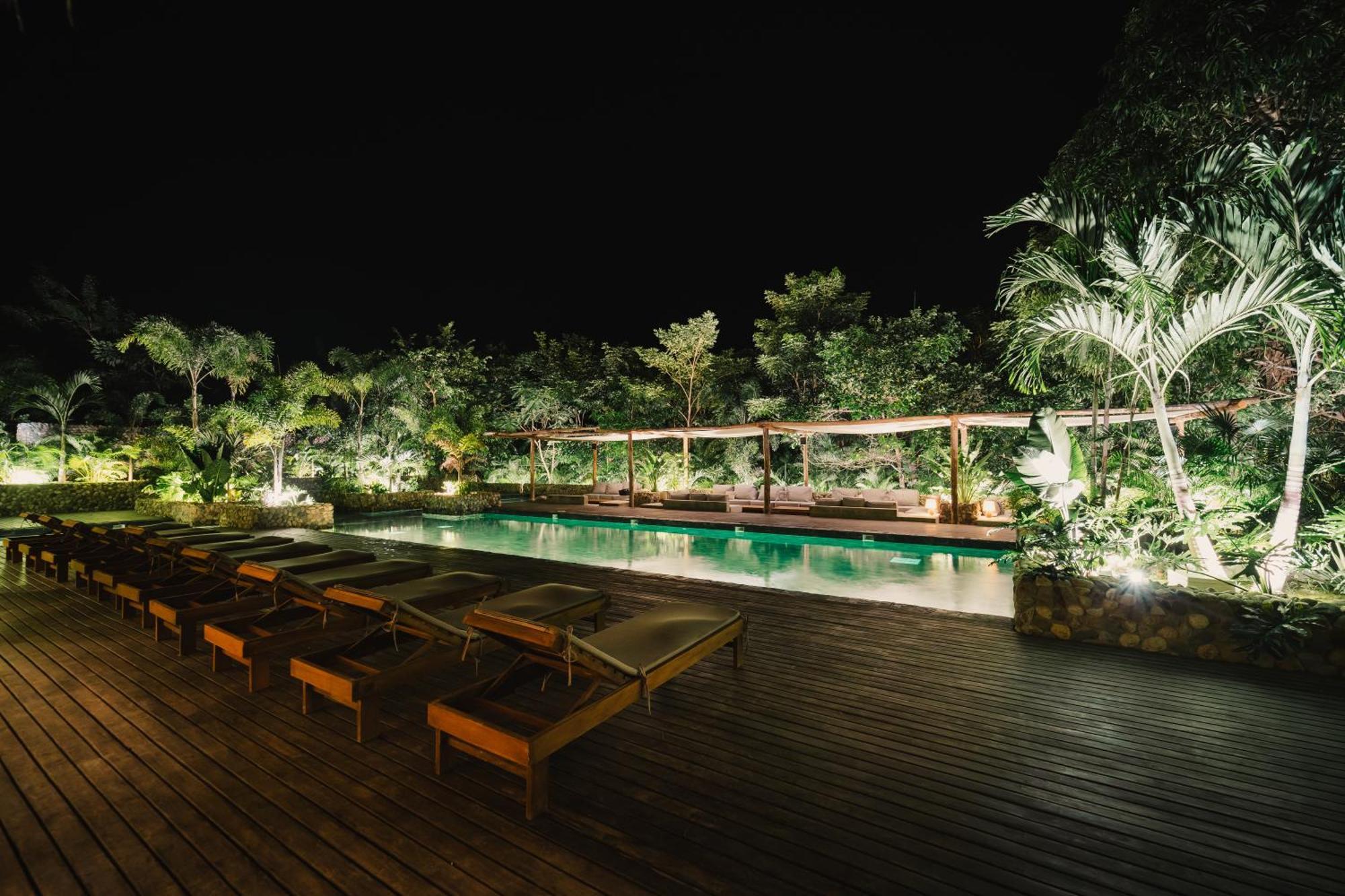 Naio Hotel Y Villas 帕洛米诺 外观 照片