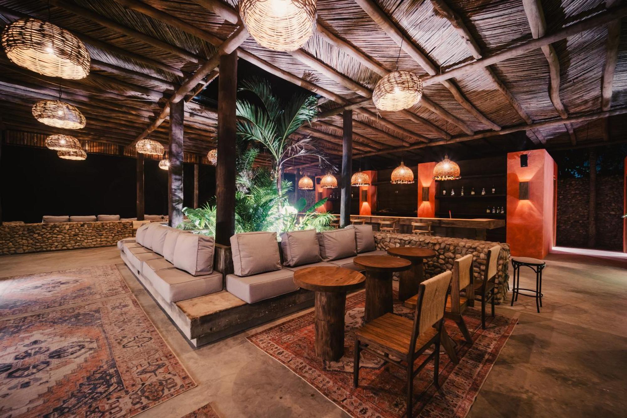 Naio Hotel Y Villas 帕洛米诺 外观 照片