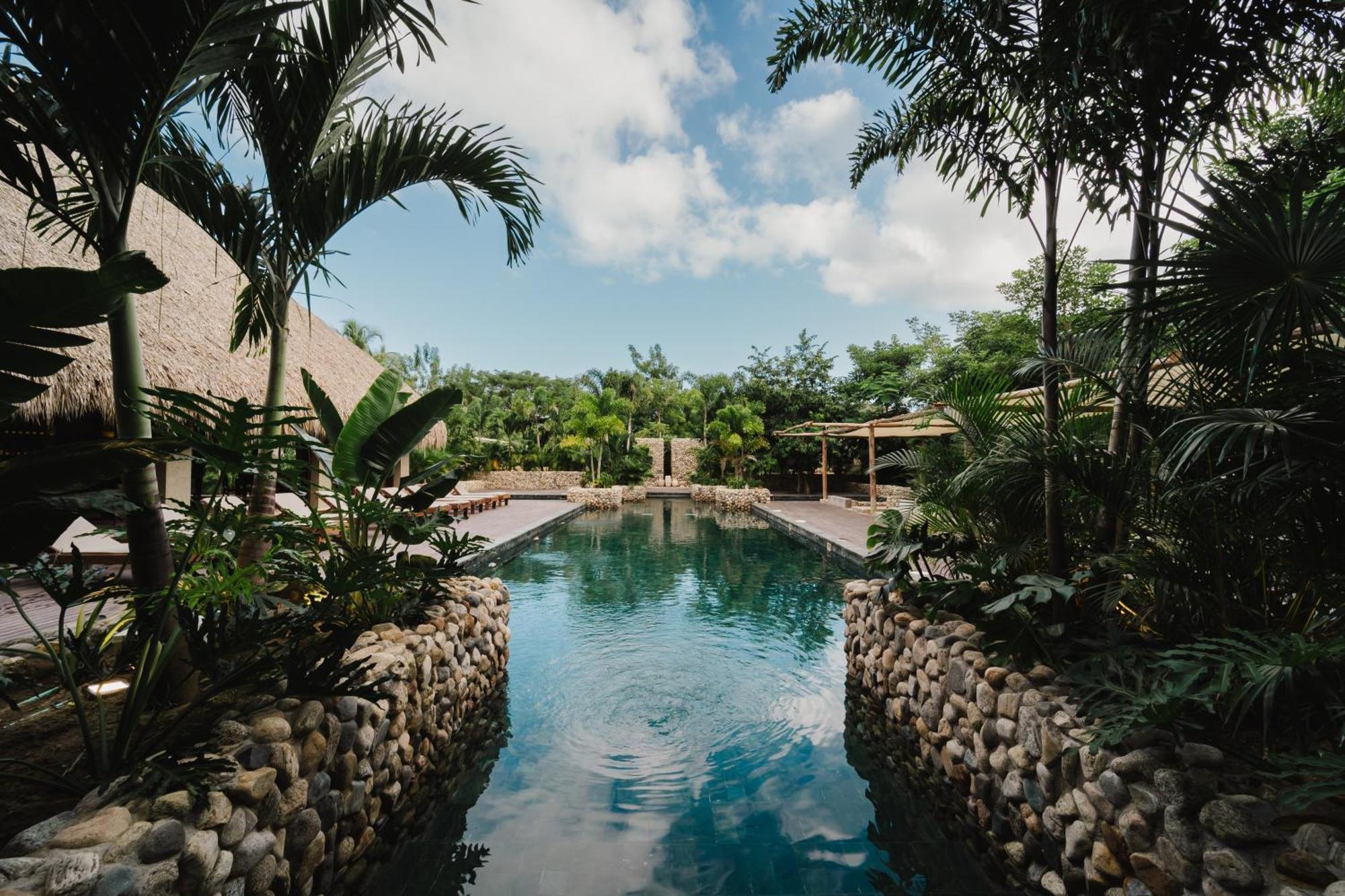 Naio Hotel Y Villas 帕洛米诺 外观 照片