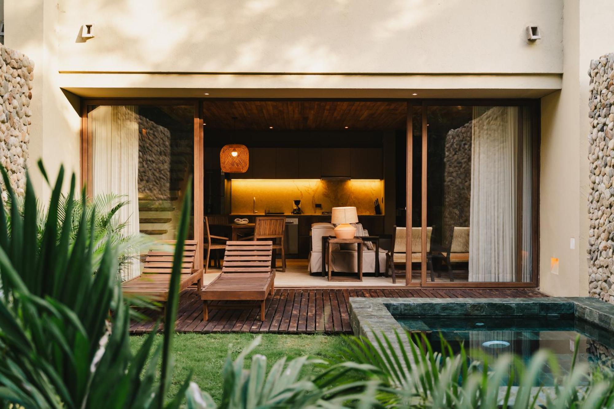 Naio Hotel Y Villas 帕洛米诺 外观 照片