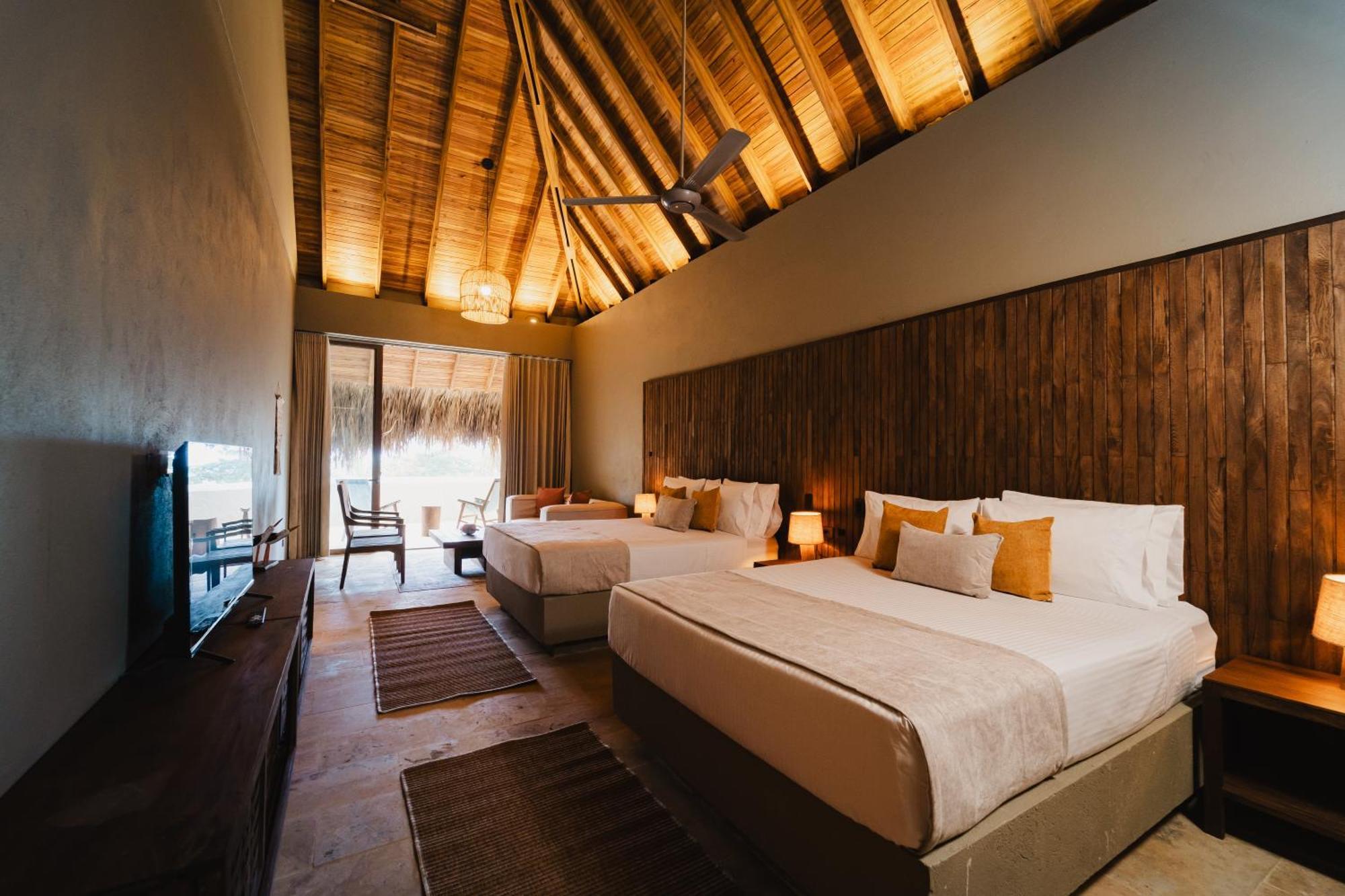 Naio Hotel Y Villas 帕洛米诺 外观 照片