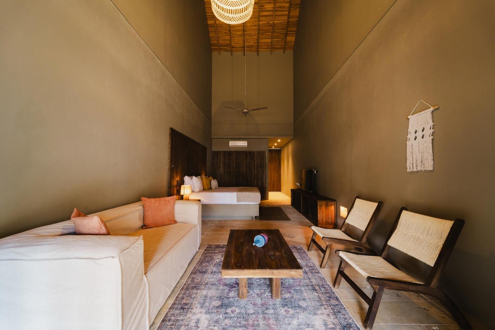 Naio Hotel Y Villas 帕洛米诺 外观 照片